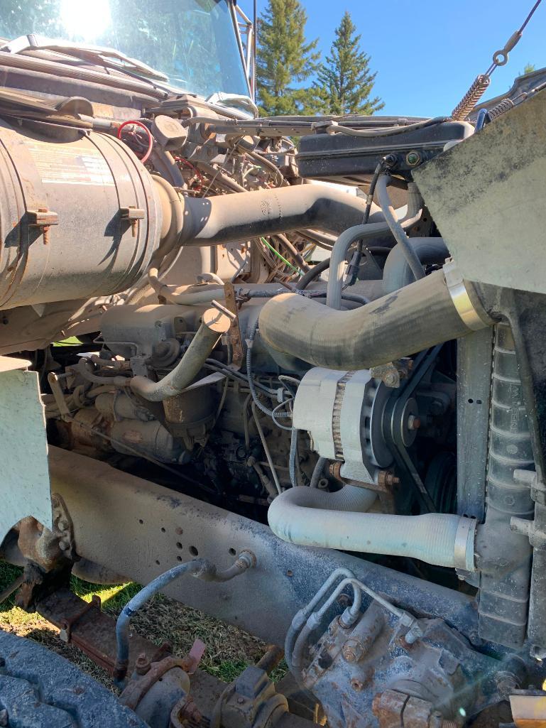 1991 Ford L8000 T/A Gravel Truck