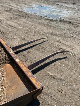 Kitchener Skid steer bale spear