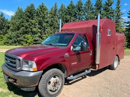 2004 Ford F-450 XL 4x4 Dually Truck