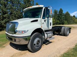 2007 International 4400 SBA S/A Cab and Chassis