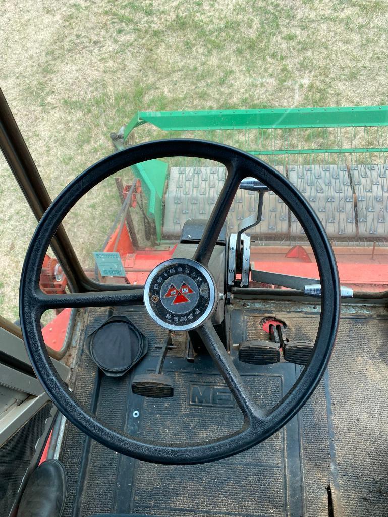 Massey Ferguson 750 Combine