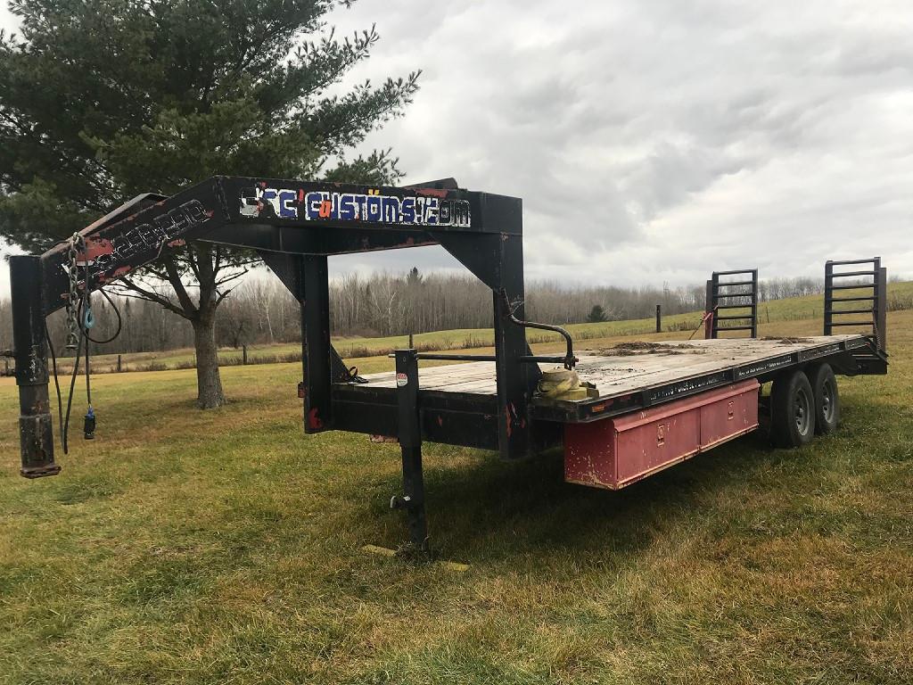 24' Gooseneck Trailer w/Ramps