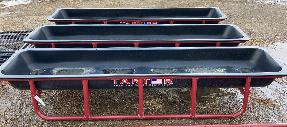 10' Heavy Duty Poly Bunk Feeder (new)