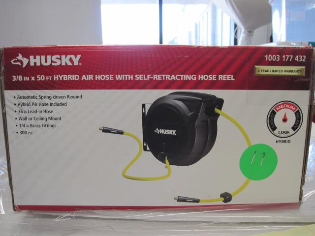 Husky 3/8" x 50' Hybrid Air Hose w/self retracting reel