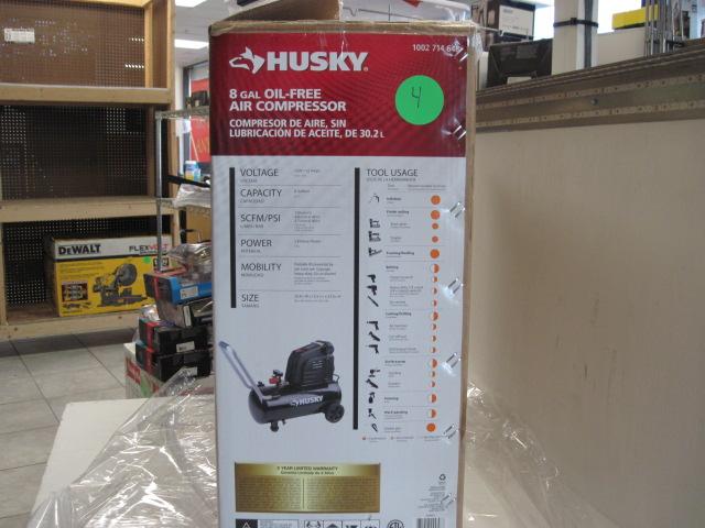 Husky 8 gallon oil free Air Compressor