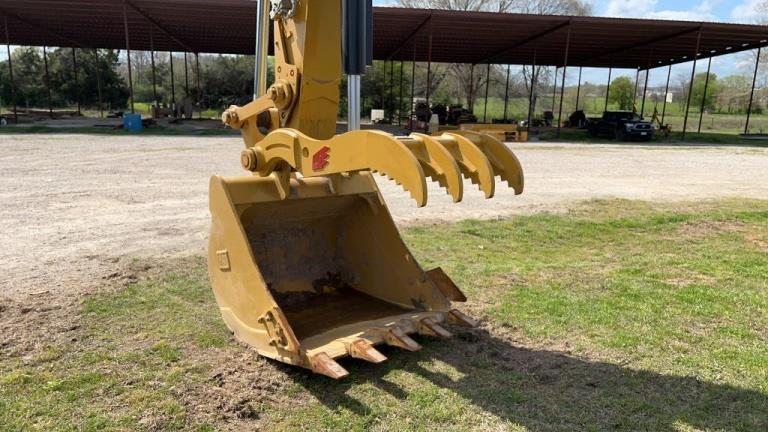 Caterpillar 320 2019