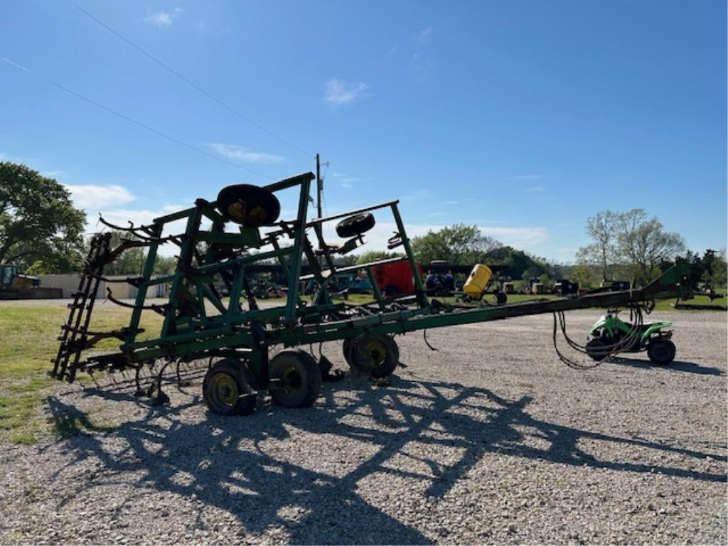 John Deere 960 25ft Plow