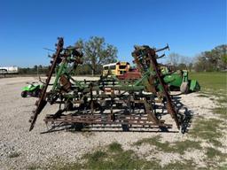 John Deere 960 25ft Plow