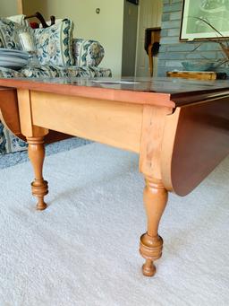 Vintage Cassady Furniture Co. Cherry Coffee Table In Excellent Condition