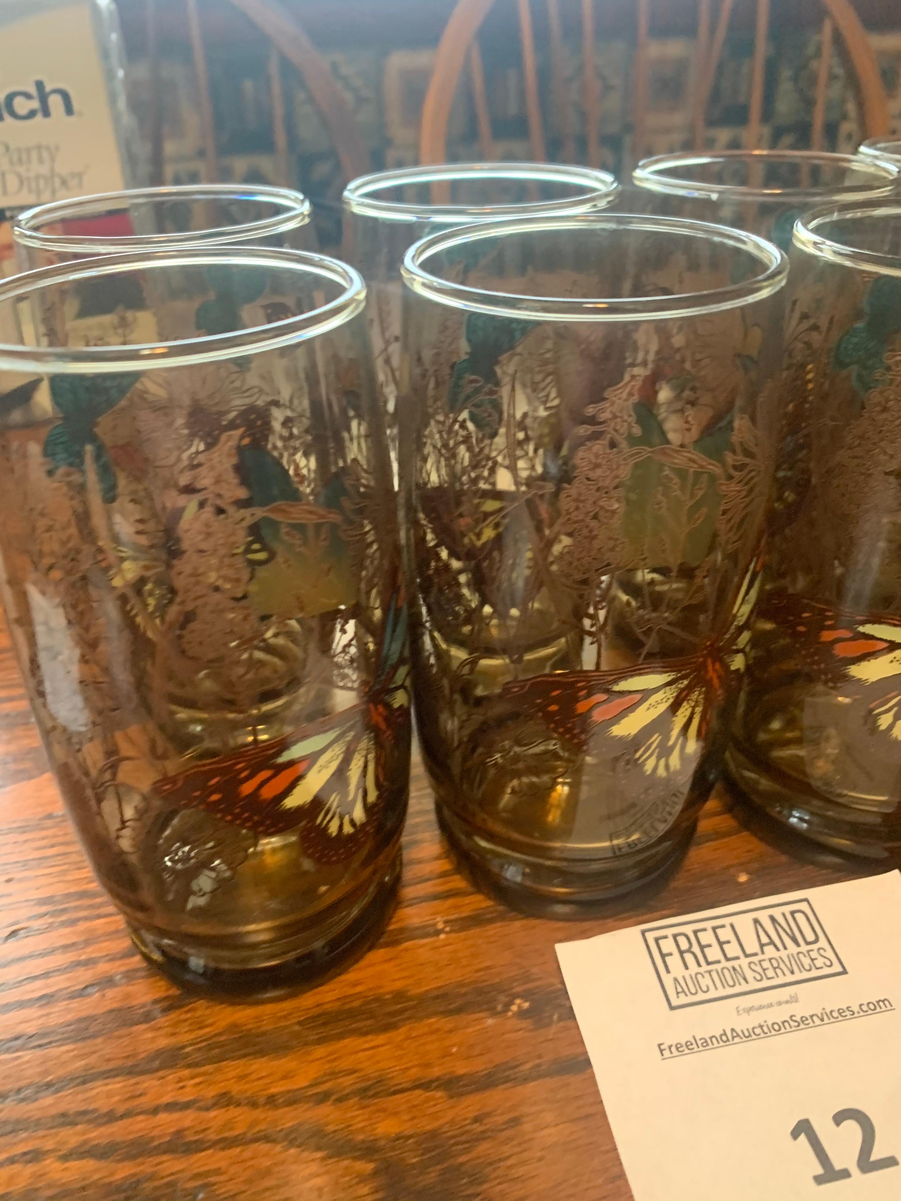 Set Of 8 Mid Century Style Tumbler Glasses With Butterflys On Them