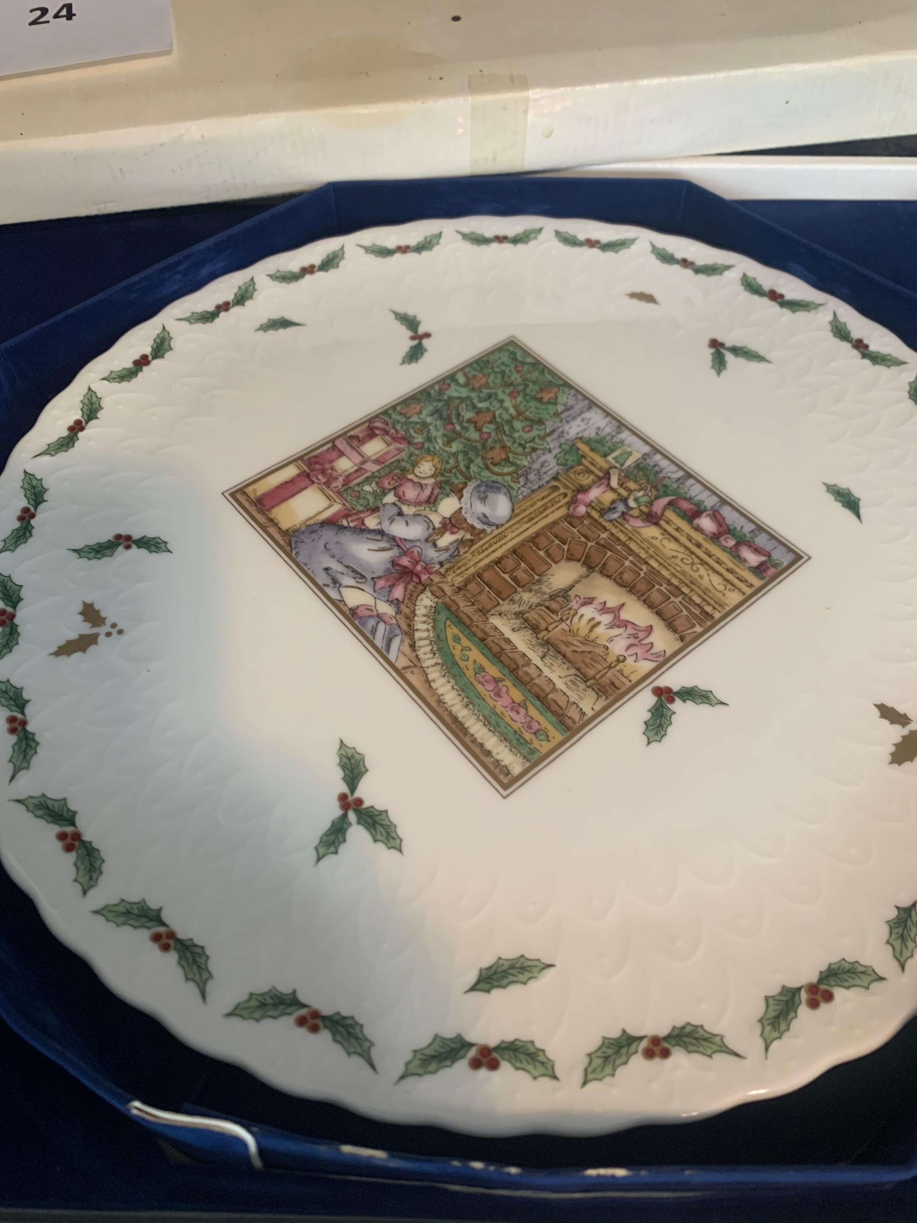 Mikasa Porcelin Cake Plate And Cutter New In Box