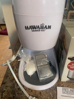 New In Box Hamilton Beach Party Dipper & Shaved Ice Machine