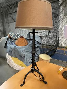 Classy Modern Table Lamp with Mauve Shade