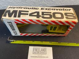 Hydraulic Excavator MF450S NZG Models Massey-Ferguson New in box