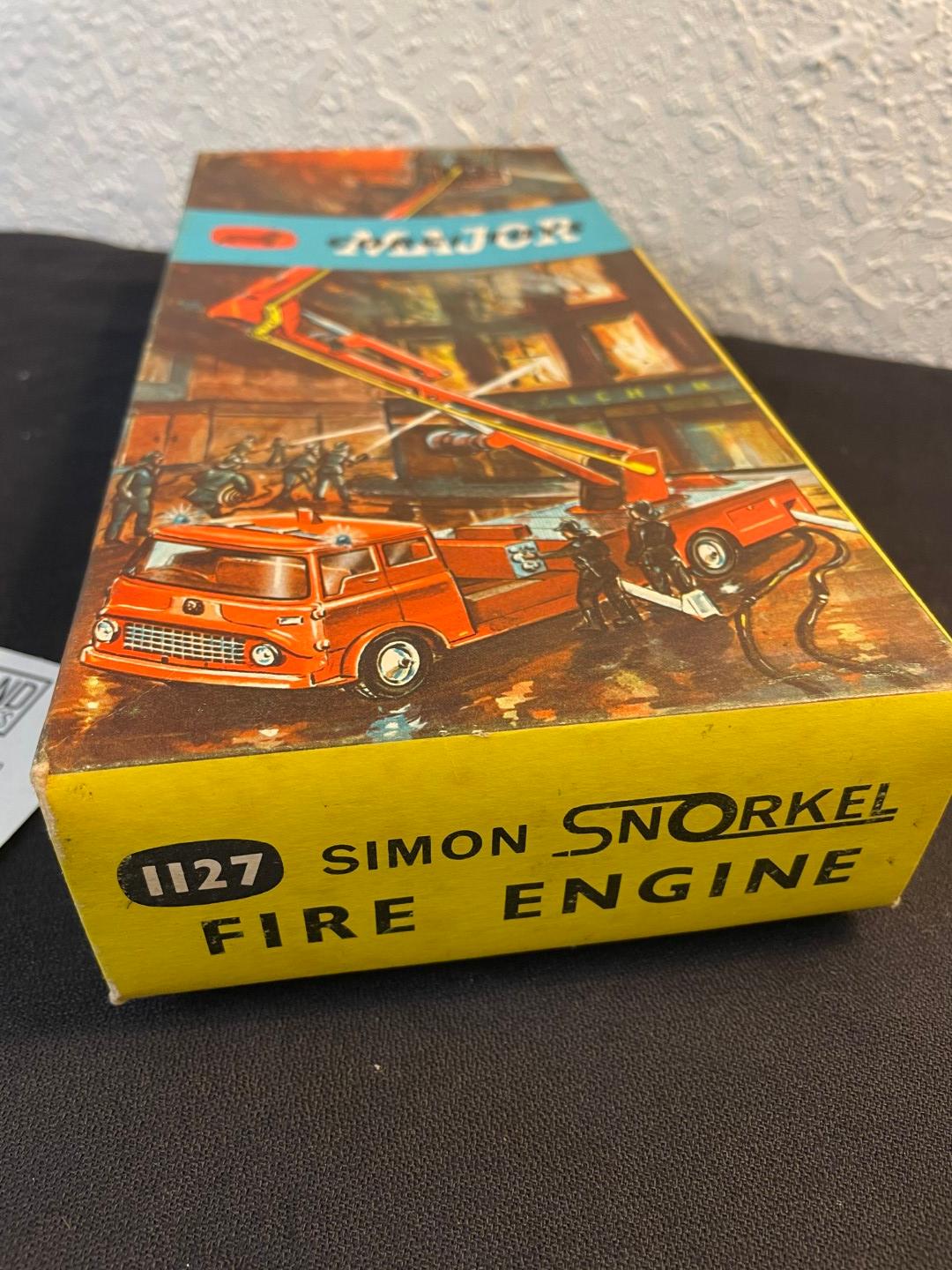 Corgi Toys Playcraft Toys London 1127 SIMON SNORKEL Fire Engine