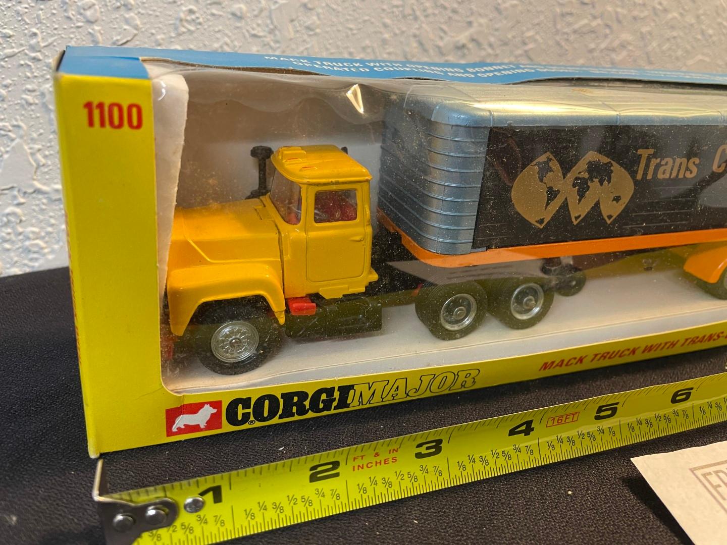 Corgi MAJOR Mack Truck with Trans-Continental Trailer NEW IN BOX