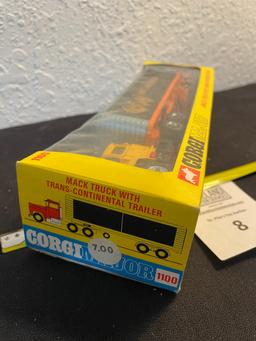 Corgi MAJOR Mack Truck with Trans-Continental Trailer NEW IN BOX