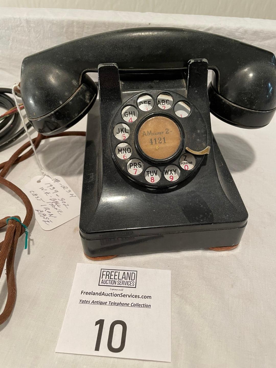 Western Electric 1939 metal 302 Bell System desk telephone