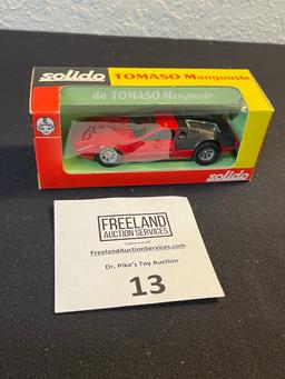 Solido de TOMASO Mangouste RED Die-Cast model in original package