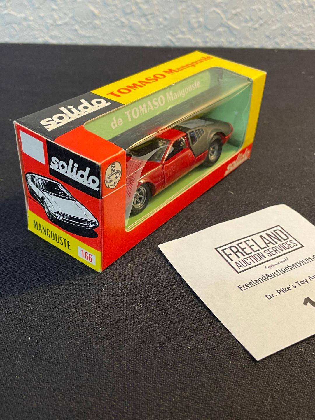 Solido de TOMASO Mangouste RED Die-Cast model in original package