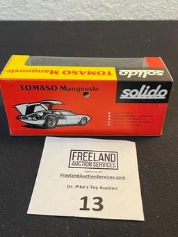 Solido de TOMASO Mangouste RED Die-Cast model in original package