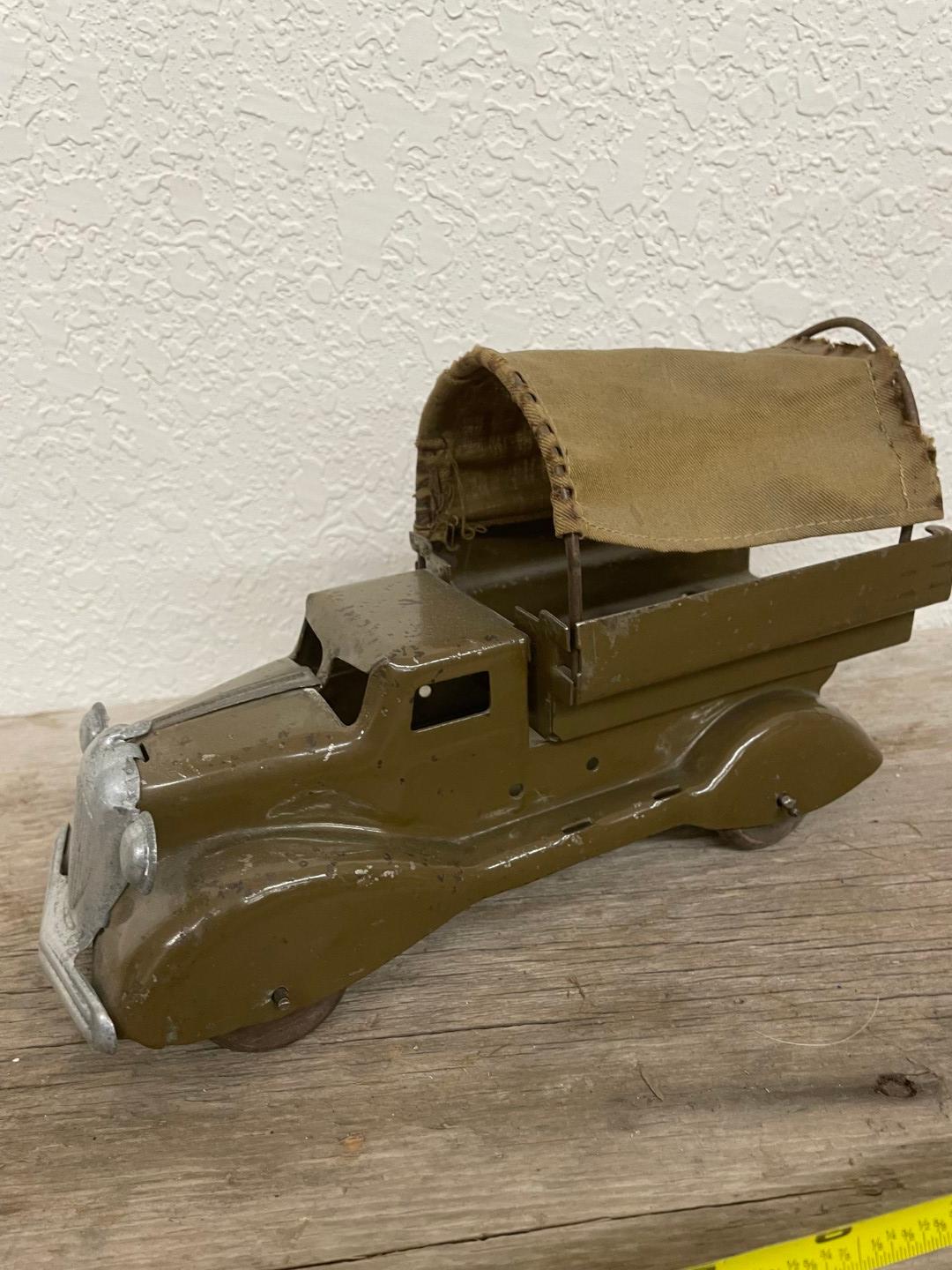1920s MARX pressed steel Army Truck with Canvas Top