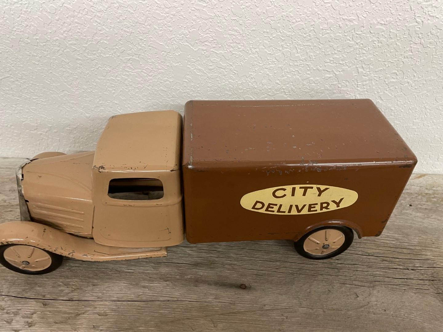 Steelcraft City Delivery Box Truck original pressed steel