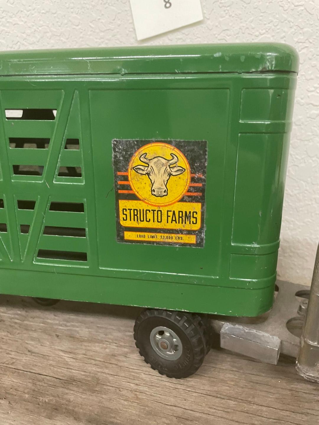 Structo Cattle Farms 1950s toy semi in excellent condition