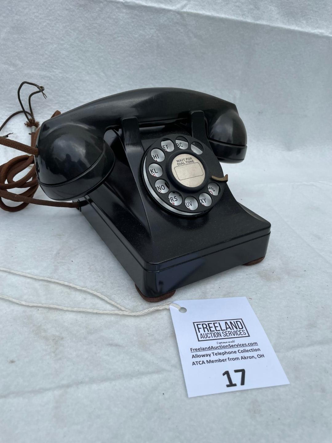 1940 Western Electric metal model 302 desk telephone