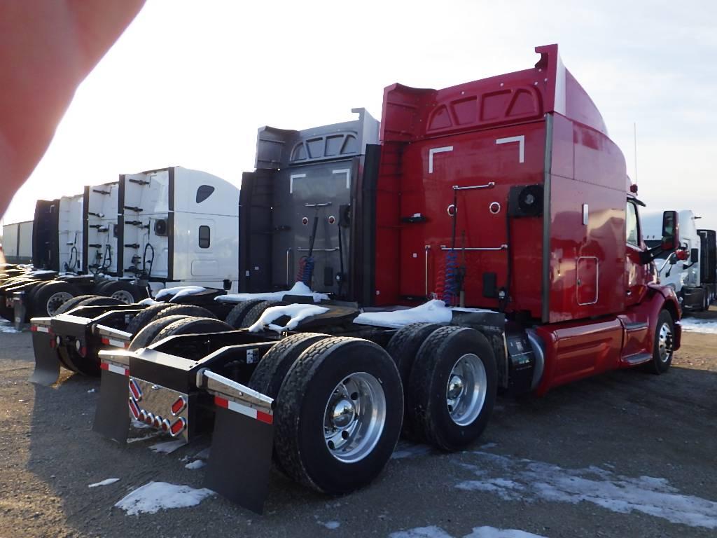 2016 PETERBILT 579 UltraCab