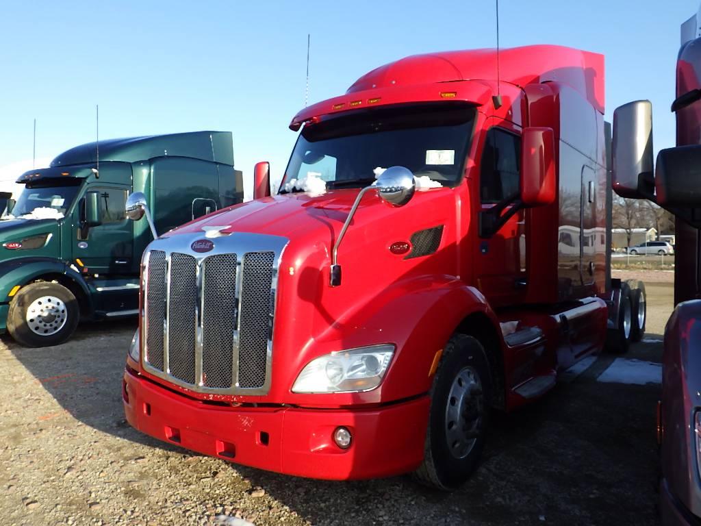 2016 PETERBILT 579 UltraCab