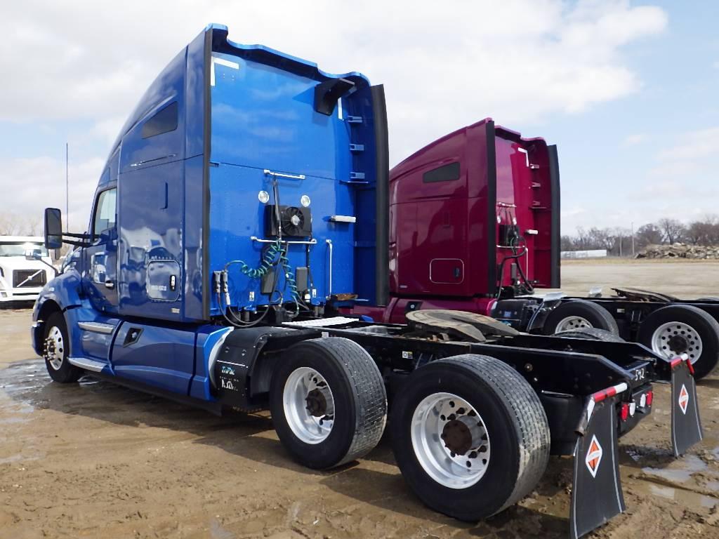 2016 KENWORTH T-680