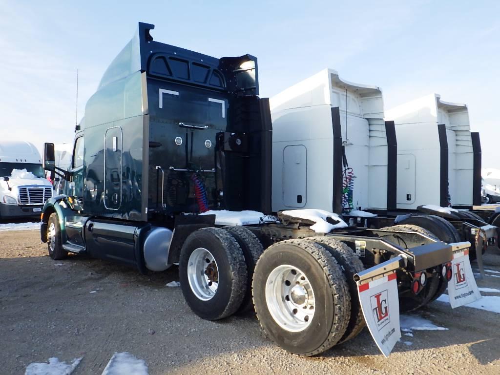 2016 PETERBILT 579 UltraCab