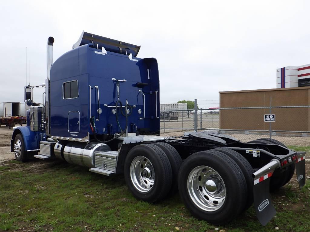 2019 PETERBILT 389 UltraCab