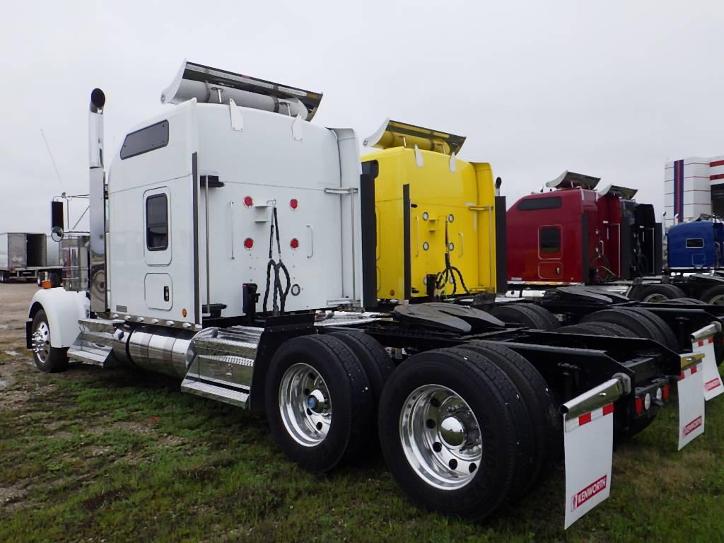 2019 KENWORTH W-900L AeroCab