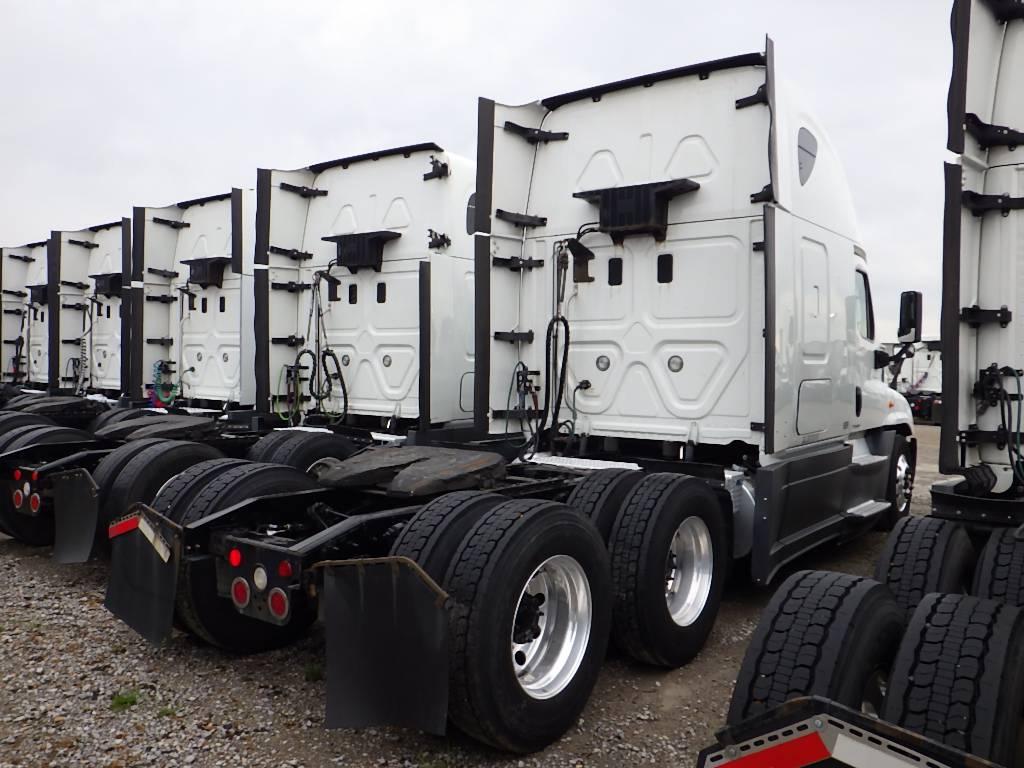 2016 FREIGHTLINER Cascadia125 Evolution