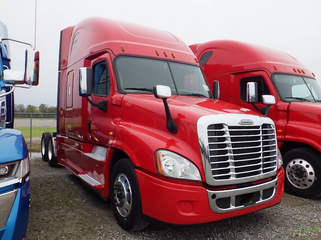 2018 FREIGHTLINER Cascadia125