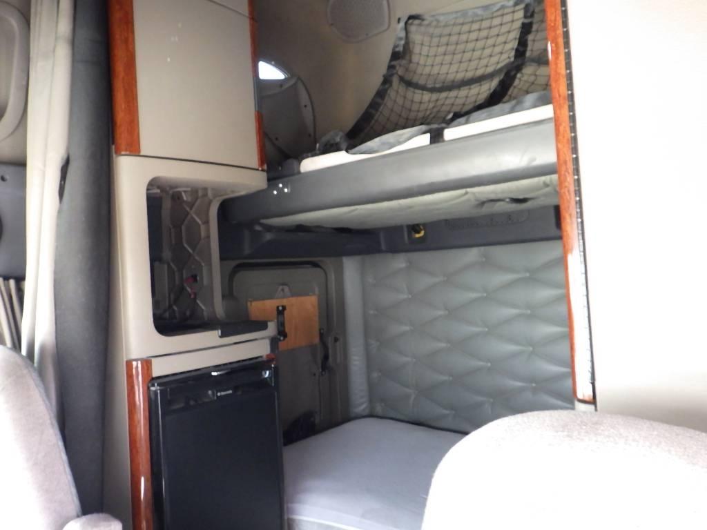 2016 FREIGHTLINER Cascadia125 Evolution