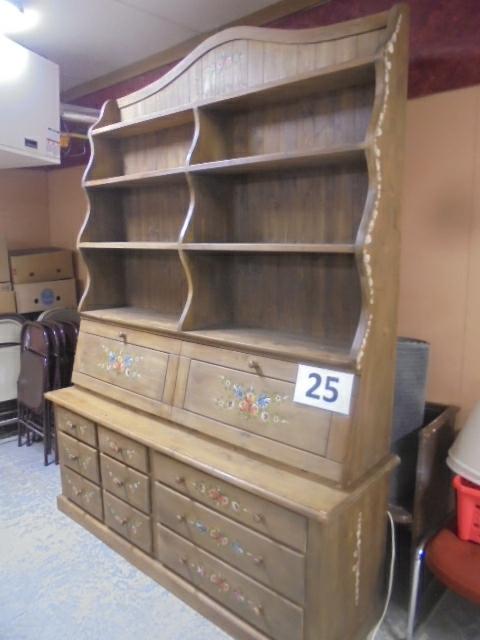 Dresser with shelf top