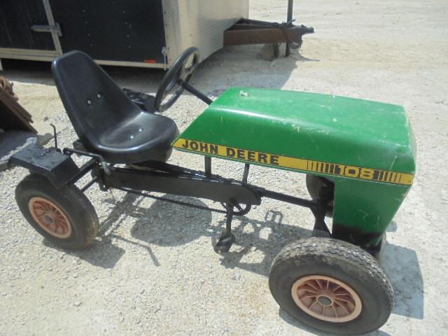 John Deere Pedal Tractor