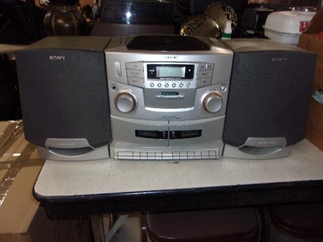 Sony Stereo w/ AM/FM/CD/Double Cassette