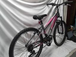 Huffy Incline 18 speed women's Bike