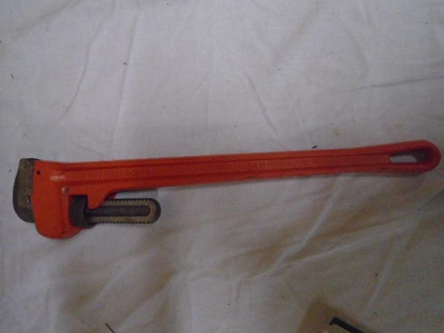 Brand New 24" Pittsburg Pipe Wrench