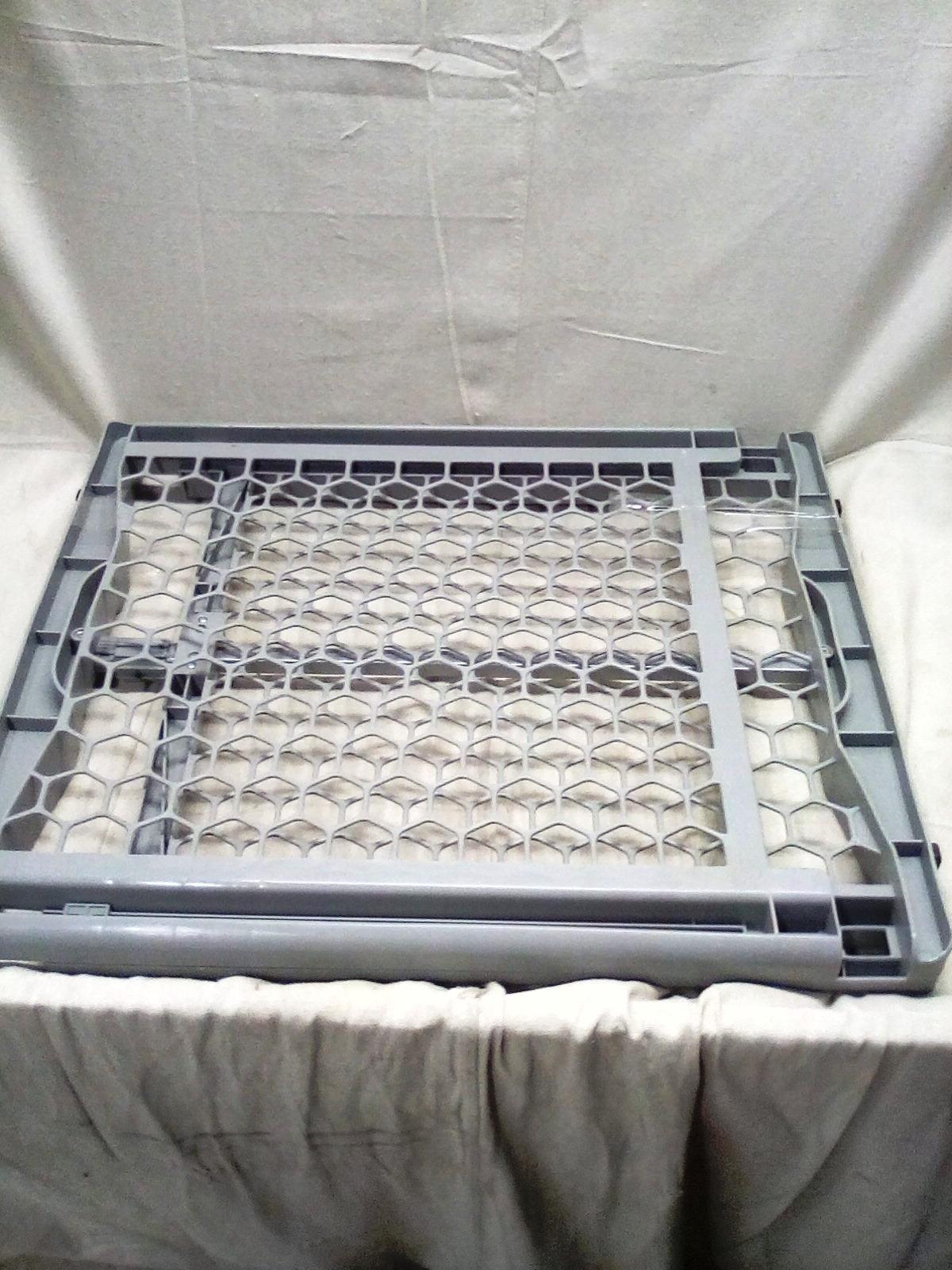 Carlson Expandable Pet Gate