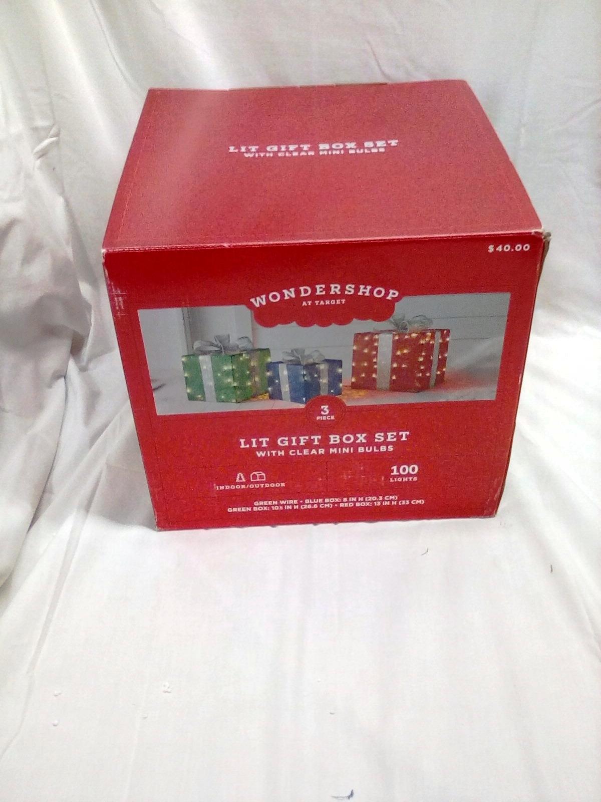 Wondershop 3 piece Lit Gift Box Set