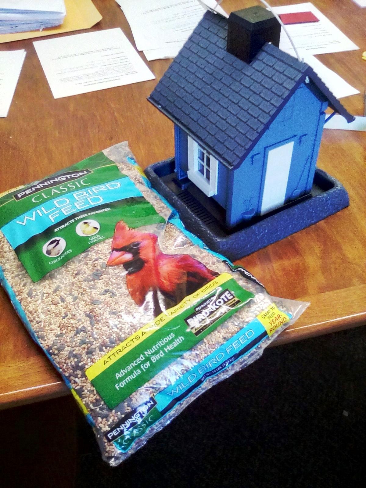 Blue Cottage Bird Feeder with 10 Lbs Classic Bird Feed