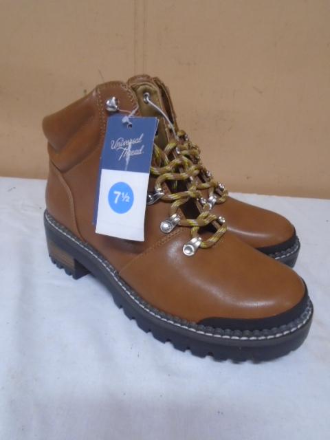 Brand New Pair of Ladies Universal Thread Boots