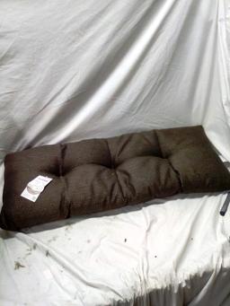 The Gripper 36" Bench Cushion New with tags