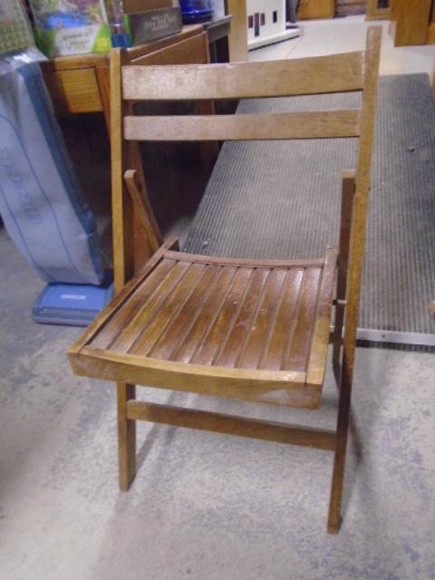 Antique Wooden Folding Chair