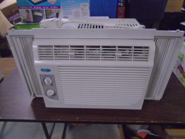 Perfect Aire 5,000 BTU Window Air Conditioner